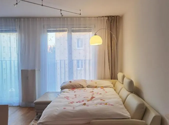 Apartment Modernes Studio-apartment Nahe Zentrum Mit Garagenplatz *