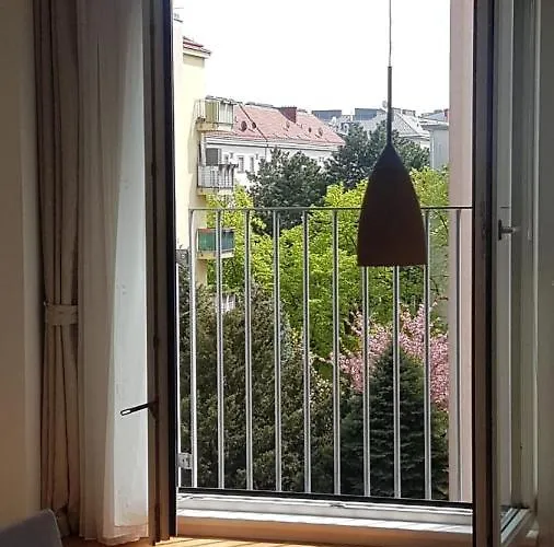 Apartment Modernes Studio-apartment Nahe Zentrum Mit Garagenplatz *